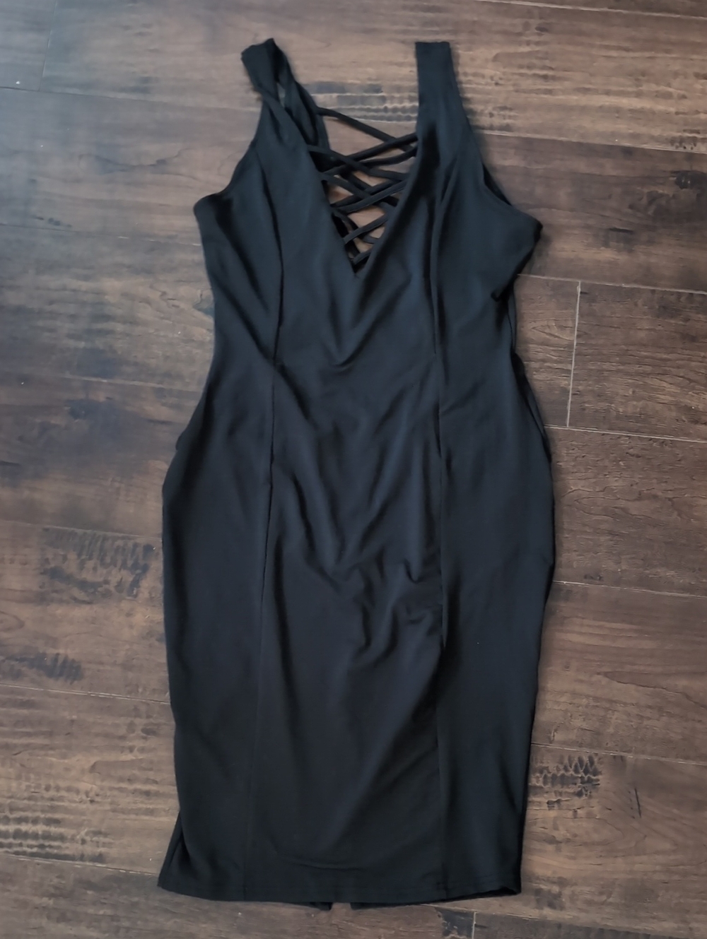 Black Crisscross V-Neck Bodycon Dress
